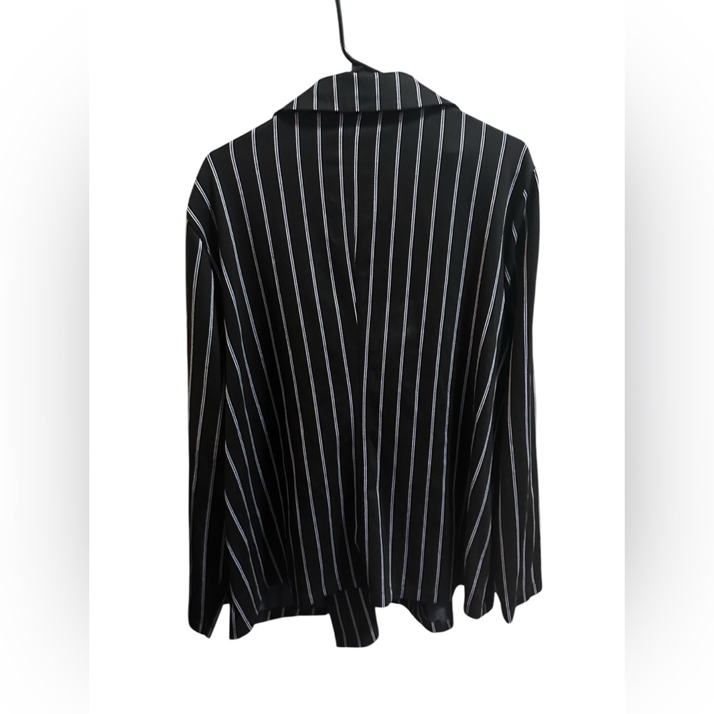 Fair Haven Black and White Pinstripe Blazer size 3XL - Picture 5 of 8